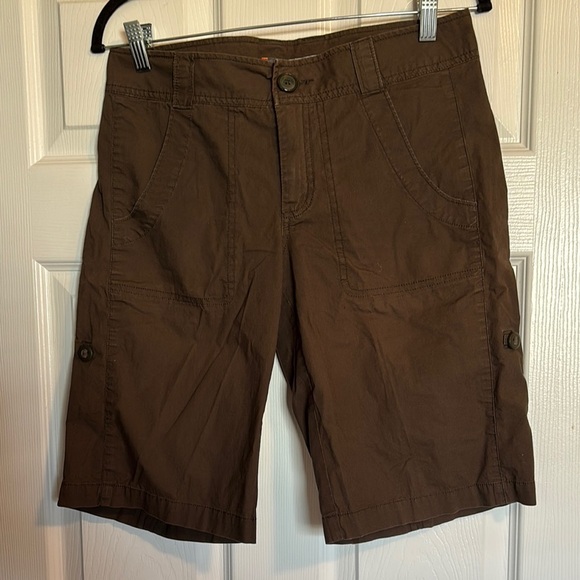 Nike ACG women’s brown 11” inseam hiking shorts size 4 - Picture 1 of 9